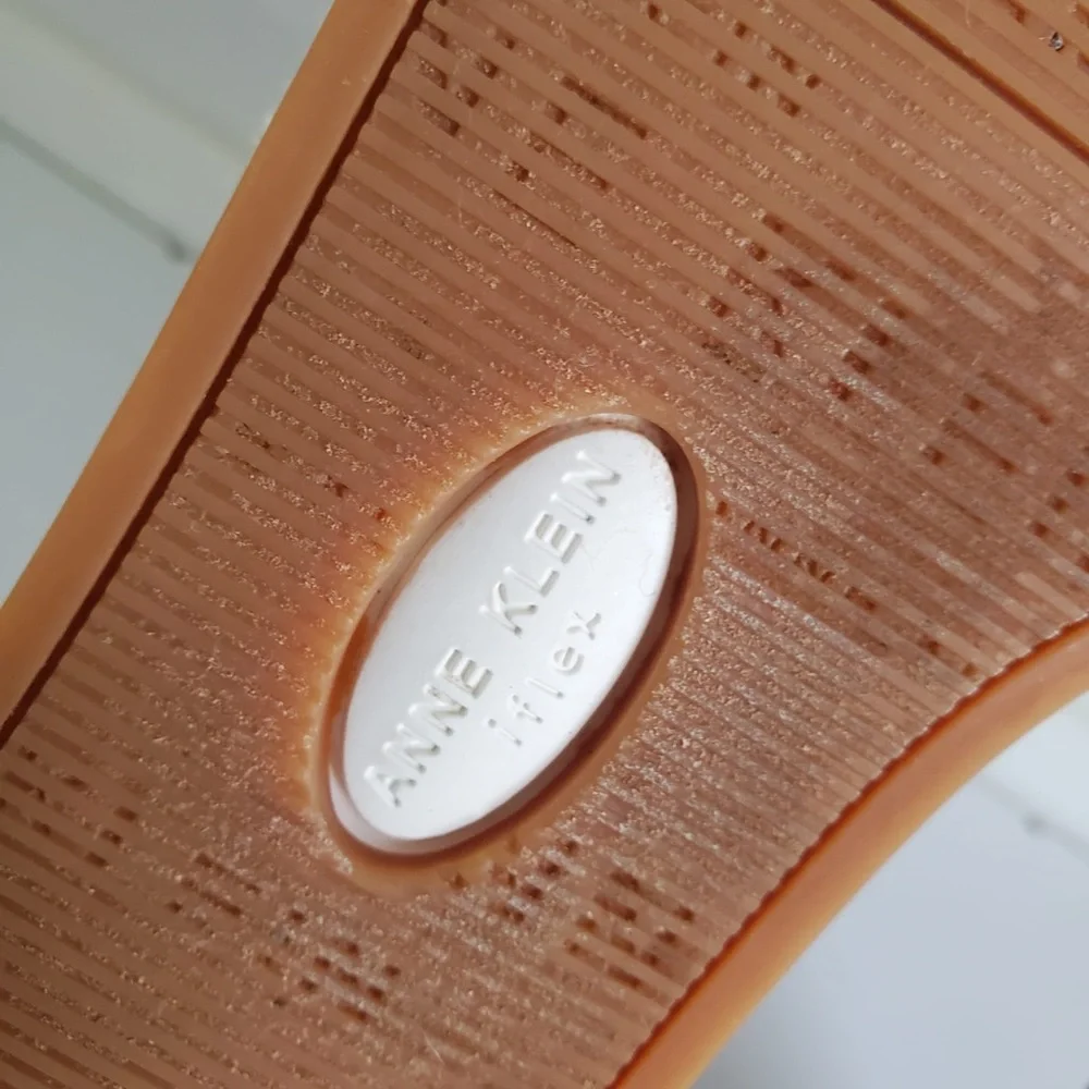 Anne Klein Tan Espadrille‎ Loafers Size 6M